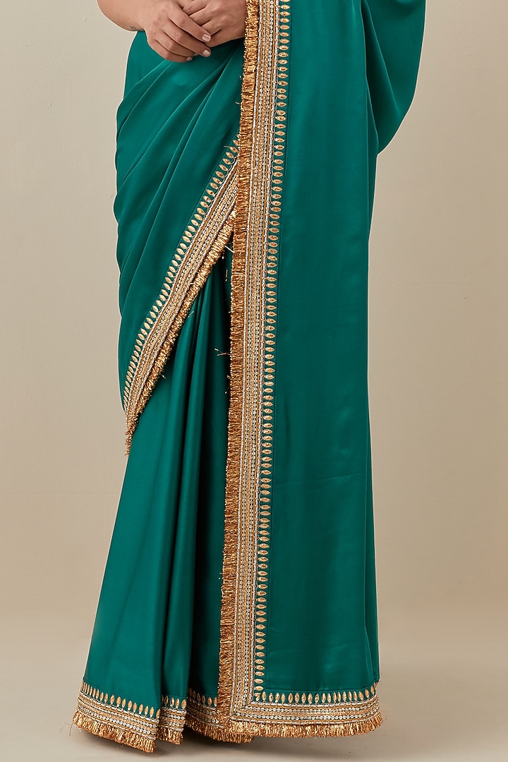 Emerald Green Silk Satin Hand Embroidered Wedding Saree Set by Priyal Prakash at Pernia's Pop Up Shop