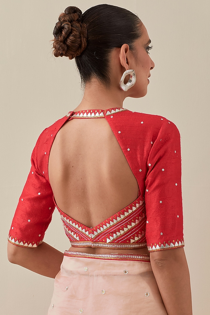 Fawn Red Silk Organza Hand Embroidered Wedding Saree Set by Priyal Prakash at Pernia's Pop Up Shop