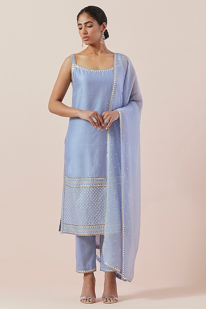 Hyacinth Blue Chanderi Hand Embroidered Kurta Set by Priyal Prakash at Pernia's Pop Up Shop