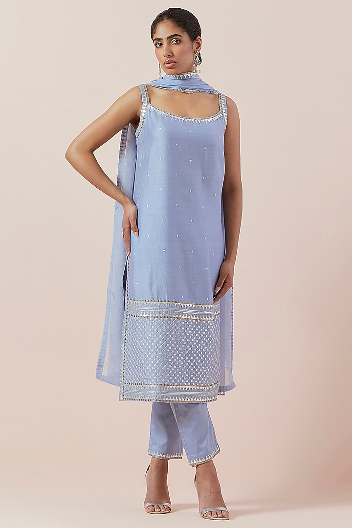 Hyacinth Blue Chanderi Hand Embroidered Kurta Set by Priyal Prakash at Pernia's Pop Up Shop