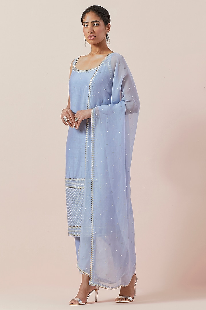Hyacinth Blue Chanderi Hand Embroidered Kurta Set by Priyal Prakash at Pernia's Pop Up Shop