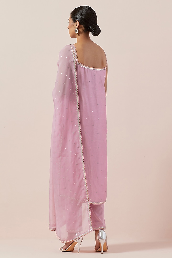 Orchid Pink Chanderi Hand Embroidered Kurta Set by Priyal Prakash at Pernia's Pop Up Shop