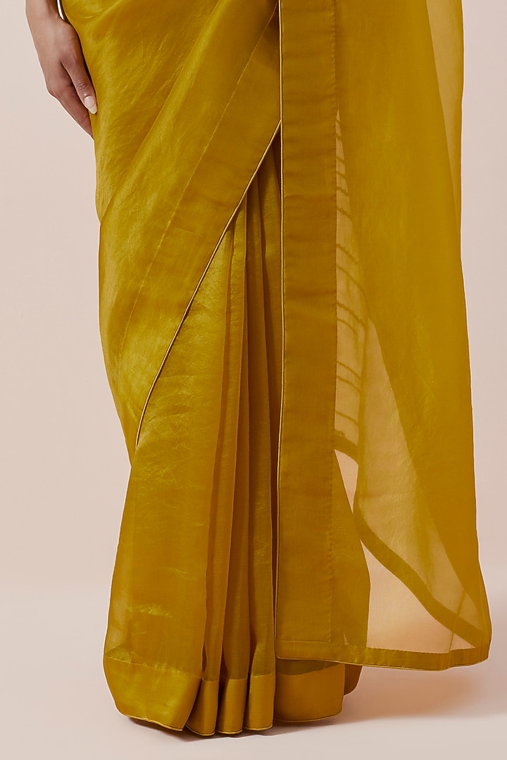 Mustard Silk Organza Hand Embroidered Party Wear Saree Set by Priyal Prakash at Pernia's Pop Up Shop