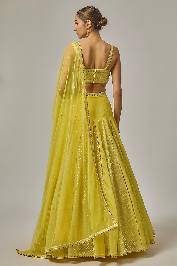 Lemon Yellow Organza Hand Embroidered Wedding Lehenga Set by Priyal Prakash at Pernia's Pop Up Shop