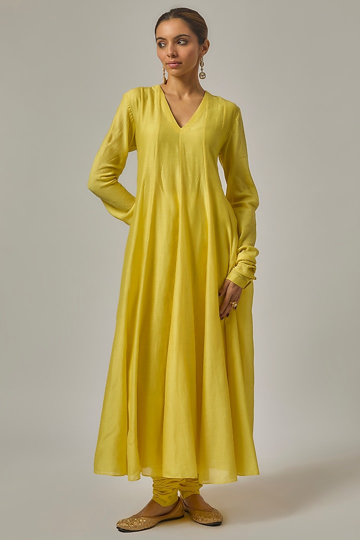 Lemon Yellow Chanderi Wedding Anarkali Set by Priyal Prakash at Pernia's Pop Up Shop