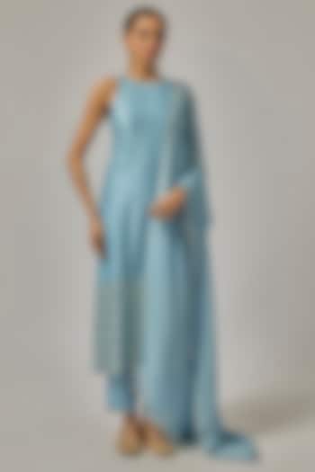 Sky Blue Chanderi Hand Embroidered Kurta Set by Priyal Prakash at Pernia's Pop Up Shop