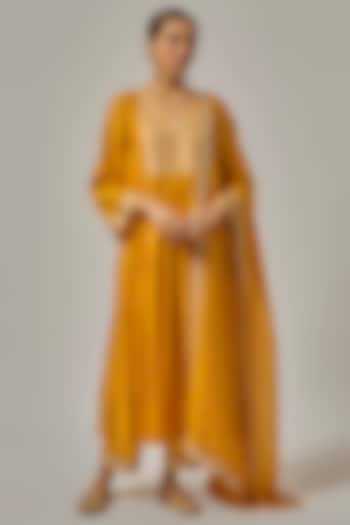 Turmeric Yellow Chanderi Hand Embroidered Kurta Set by Priyal Prakash at Pernia's Pop Up Shop
