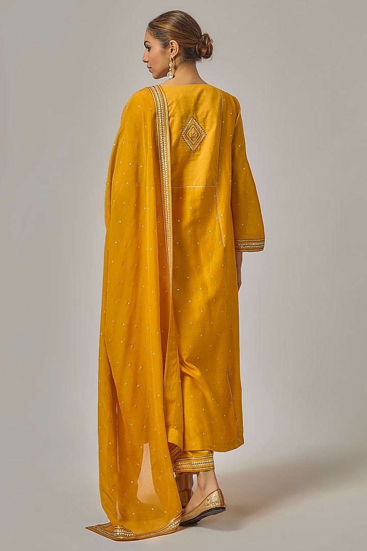Turmeric Yellow Chanderi Hand Embroidered Kurta Set by Priyal Prakash at Pernia's Pop Up Shop