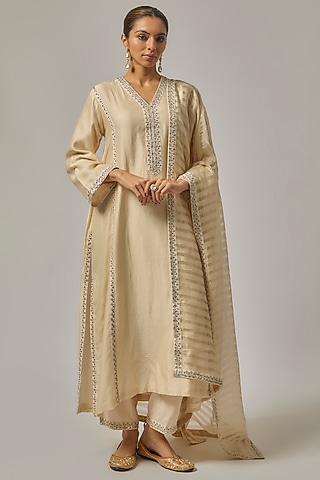 Ivory Chanderi Zardosi Embroidered A-Line Kurta Set by Priyal Prakash