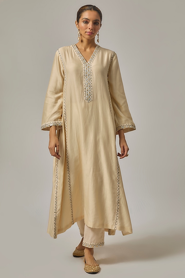 Ivory Chanderi Zardosi Embroidered A-Line Kurta Set by Priyal Prakash at Pernia's Pop Up Shop