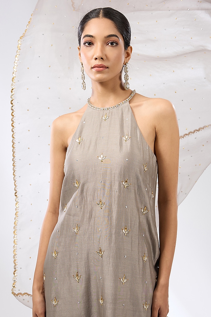 Stone Grey Zari Chanderi Zardosi Embroidered Kurta Set by Priyal Prakash at Pernia's Pop Up Shop