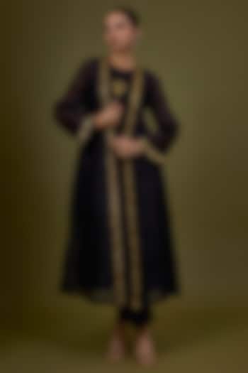 Black Chanderi Gota-Patti Embroidered Jacket Kurta Set by Priyal Prakash at Pernia's Pop Up Shop