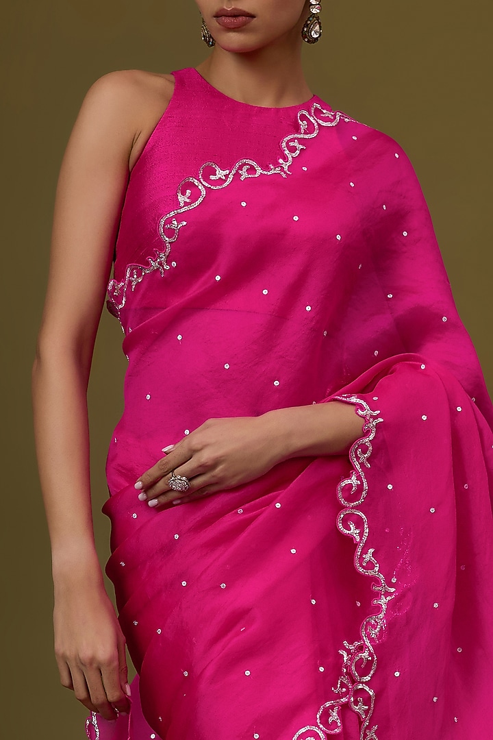Magenta Silk Organza Scalloped Embroidered Party Wear Saree Set by Priyal Prakash at Pernia's Pop Up Shop
