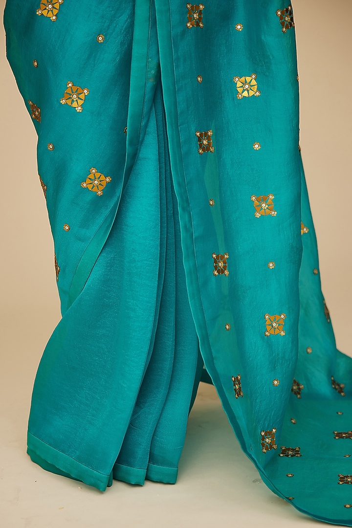 Teal Blue Silk Organza Aari Embroidered Party Wear Saree Set by Priyal Prakash at Pernia's Pop Up Shop