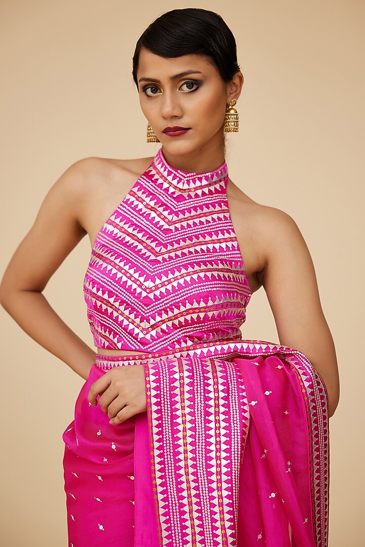 Fuchsia Silk Organza Aari Embroidered Wedding Saree Set by Priyal Prakash at Pernia's Pop Up Shop