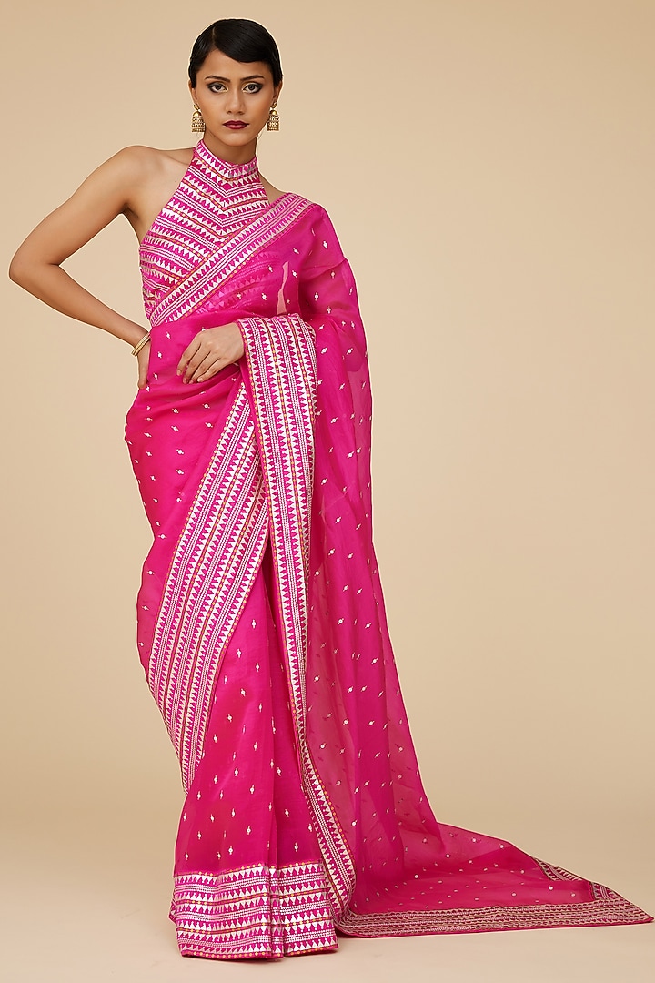 Fuchsia Silk Organza Aari Embroidered Wedding Saree Set by Priyal Prakash at Pernia's Pop Up Shop