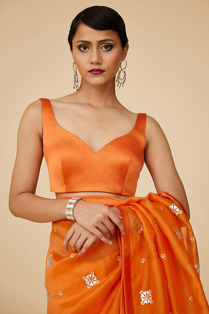 Pumpkin Orange Silk Organza Aari Embroidered Party Wear Saree Set by Priyal Prakash at Pernia's Pop Up Shop