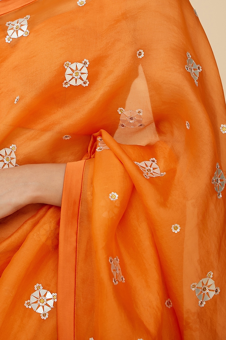 Pumpkin Orange Silk Organza Aari Embroidered Party Wear Saree Set by Priyal Prakash at Pernia's Pop Up Shop
