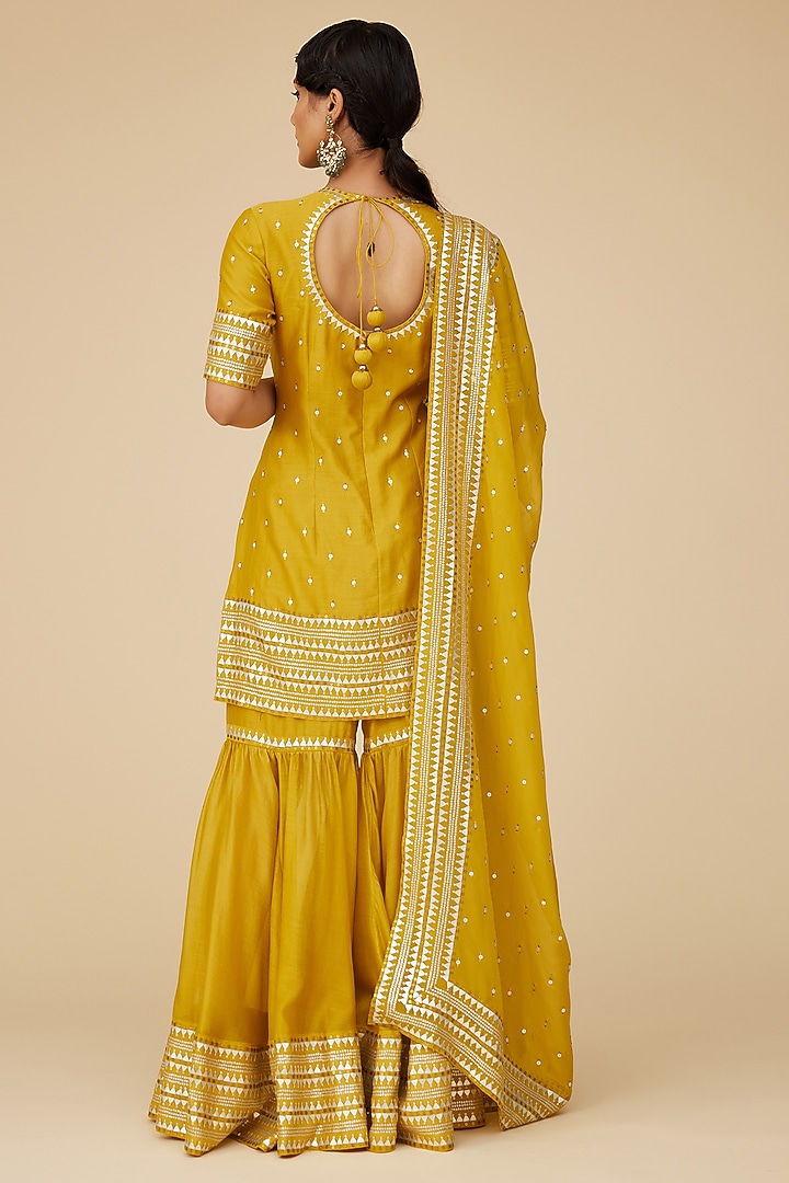 Mustard Chanderi Aari Embroidered Gharara Set by Priyal Prakash at Pernia's Pop Up Shop