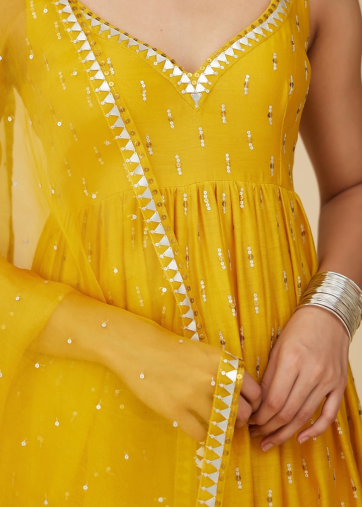 Mango Yellow Chanderi Aari Embroidered Wedding Anarkali Set by Priyal Prakash at Pernia's Pop Up Shop