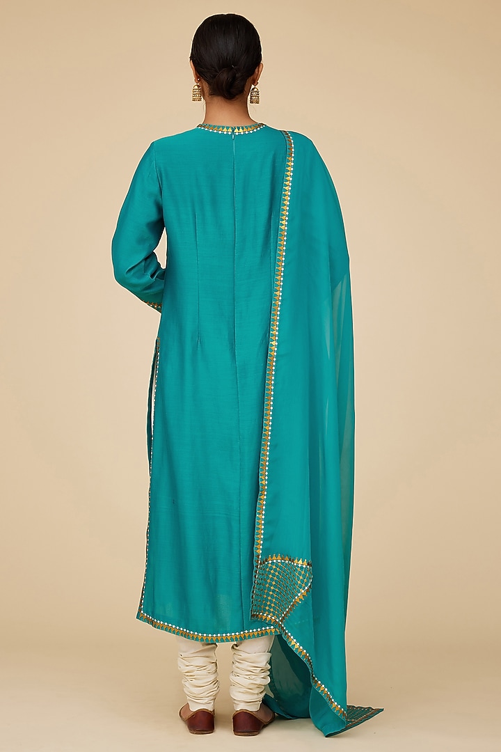 Teal Blue Chanderi Aari Embroidered Kurta Set by Priyal Prakash at Pernia's Pop Up Shop