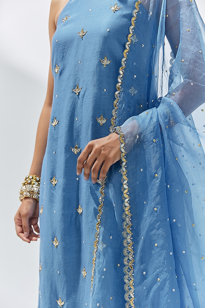Cerulean Blue Chanderi Aari & Zardosi Embroidered Kurta Set by Priyal Prakash at Pernia's Pop Up Shop