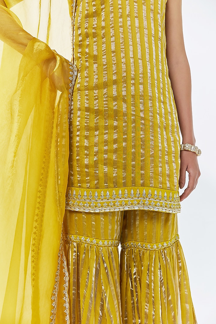 Dijon Mustard Zari Chanderi Gharara Set by Priyal Prakash at Pernia's Pop Up Shop