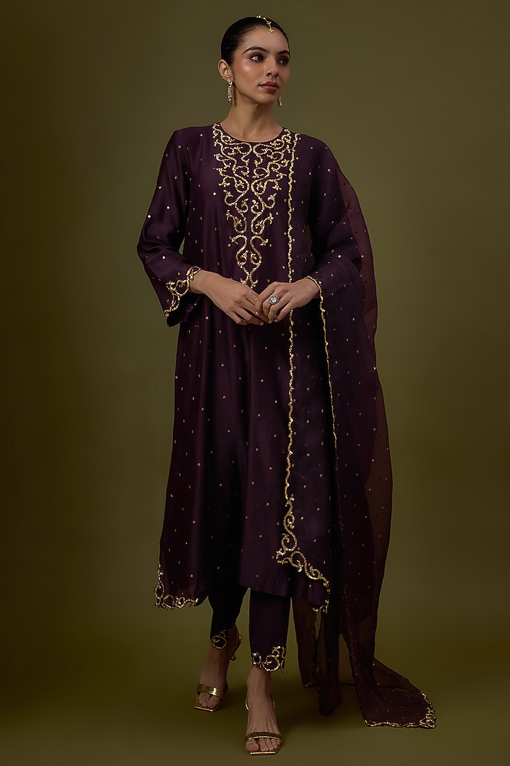 Plum Chanderi Embroidered Kurta Set by Priyal Prakash at Pernia's Pop Up Shop