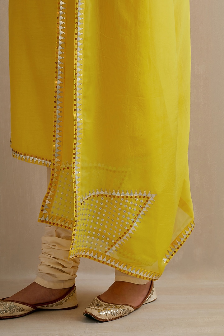 Pineapple Yellow Chanderi Sequins Hand Embroidered Kurta Set by Priyal Prakash at Pernia's Pop Up Shop