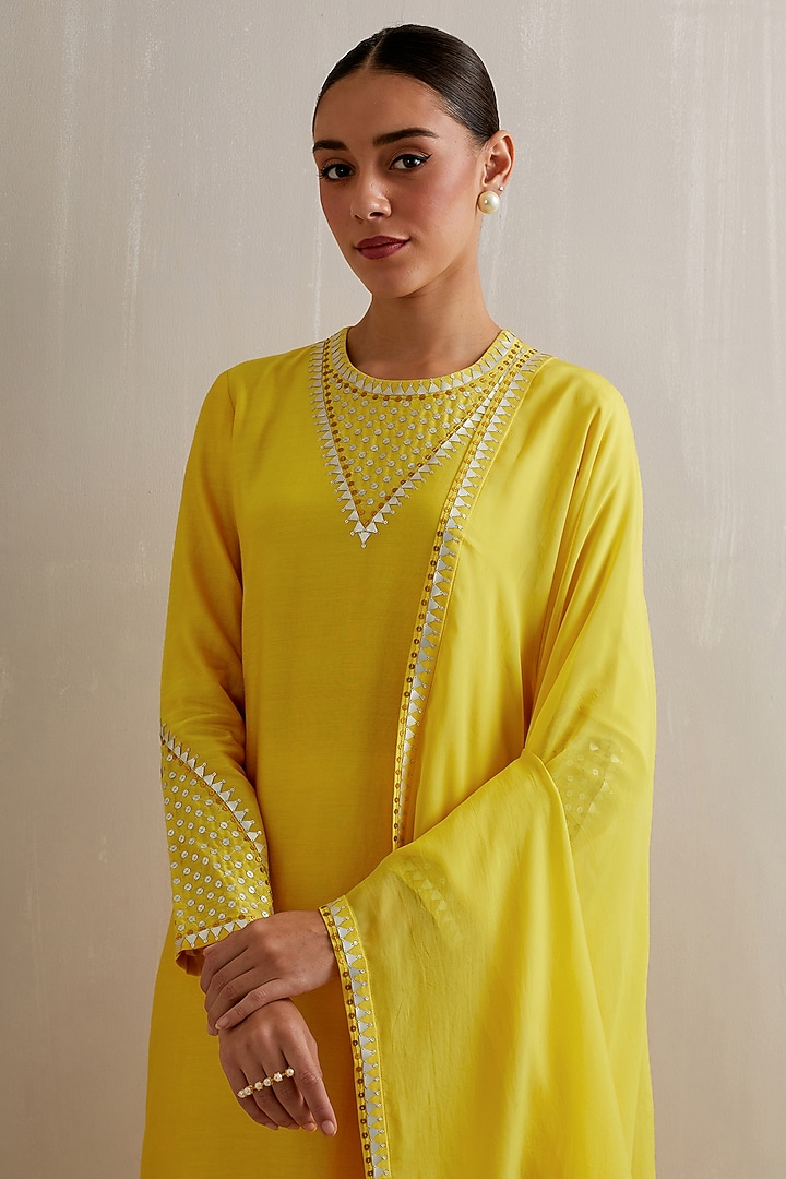 Pineapple Yellow Chanderi Sequins Hand Embroidered Kurta Set by Priyal Prakash at Pernia's Pop Up Shop