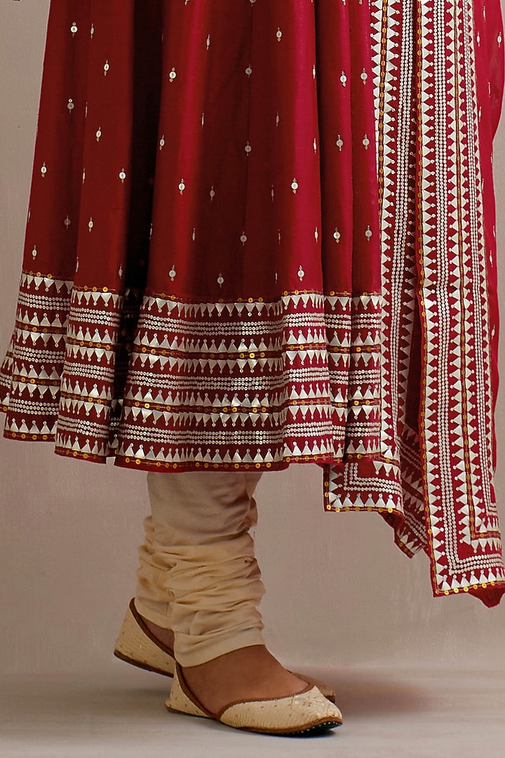 Berry Red Chanderi Aari Hand Embroidered Wedding Anarkali Set by Priyal Prakash at Pernia's Pop Up Shop