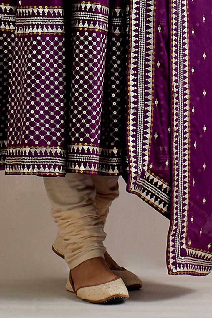 Aubergine Purple Chanderi Aari Hand Embroidered Wedding Anarkali Set by Priyal Prakash at Pernia's Pop Up Shop