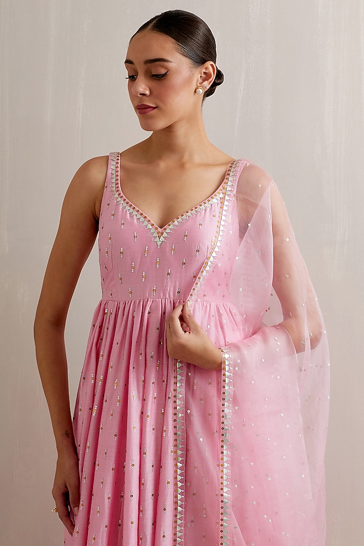 Cherry Blossom Pink Chanderi Aari Hand Embroidered Wedding Anarkali Set by Priyal Prakash at Pernia's Pop Up Shop