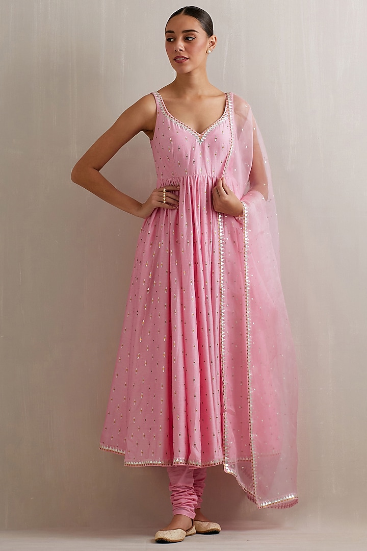 Cherry Blossom Pink Chanderi Aari Hand Embroidered Wedding Anarkali Set by Priyal Prakash at Pernia's Pop Up Shop