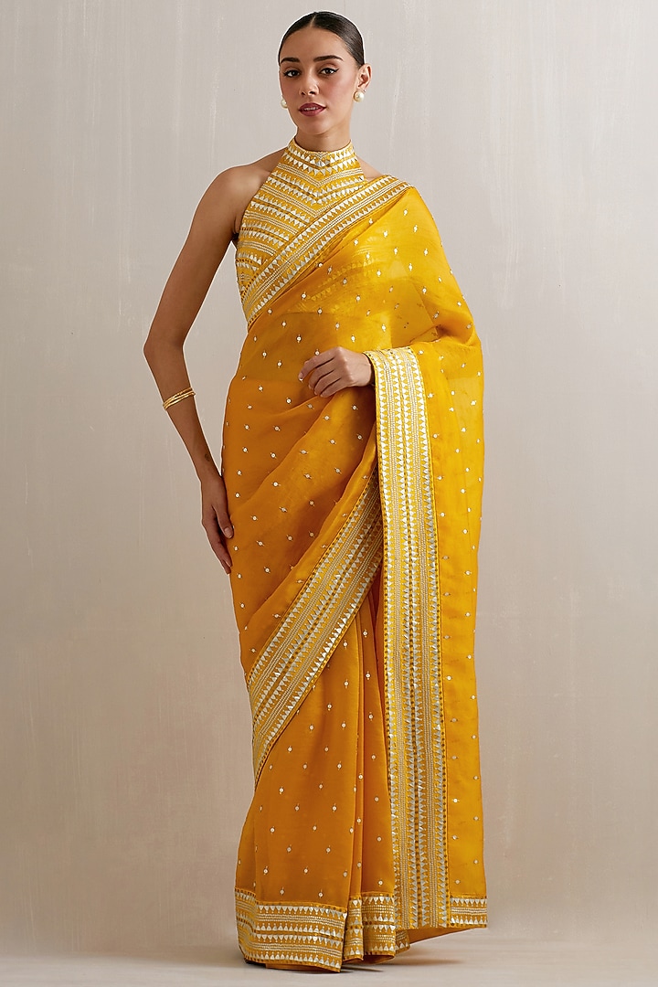 Mango Yellow Silk Organza Aari Embroidered Wedding Saree Set by Priyal Prakash at Pernia's Pop Up Shop