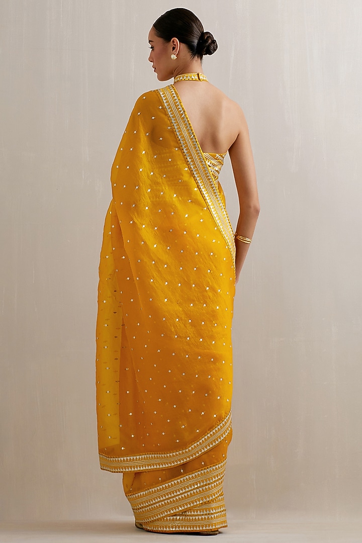 Mango Yellow Silk Organza Aari Embroidered Wedding Saree Set by Priyal Prakash at Pernia's Pop Up Shop