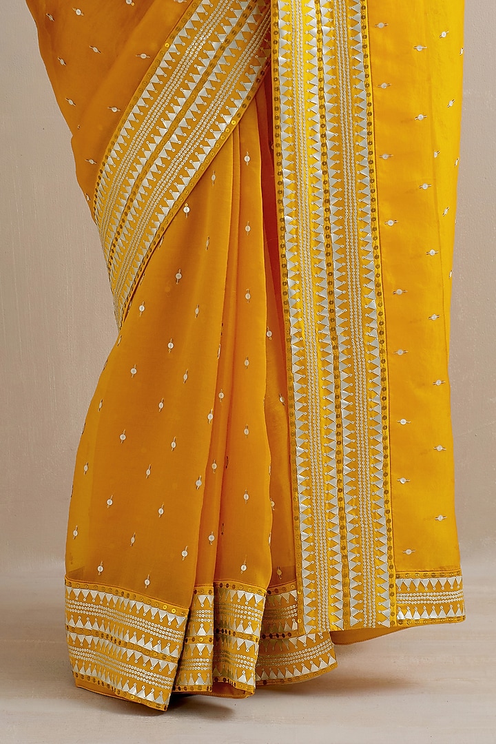 Mango Yellow Silk Organza Aari Embroidered Wedding Saree Set by Priyal Prakash at Pernia's Pop Up Shop