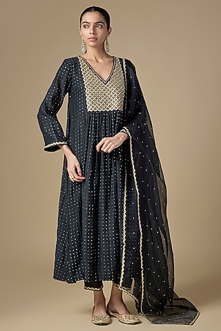 Black Mukaish Chanderi Motif Embroidered Kurta Set by Priyal Prakash