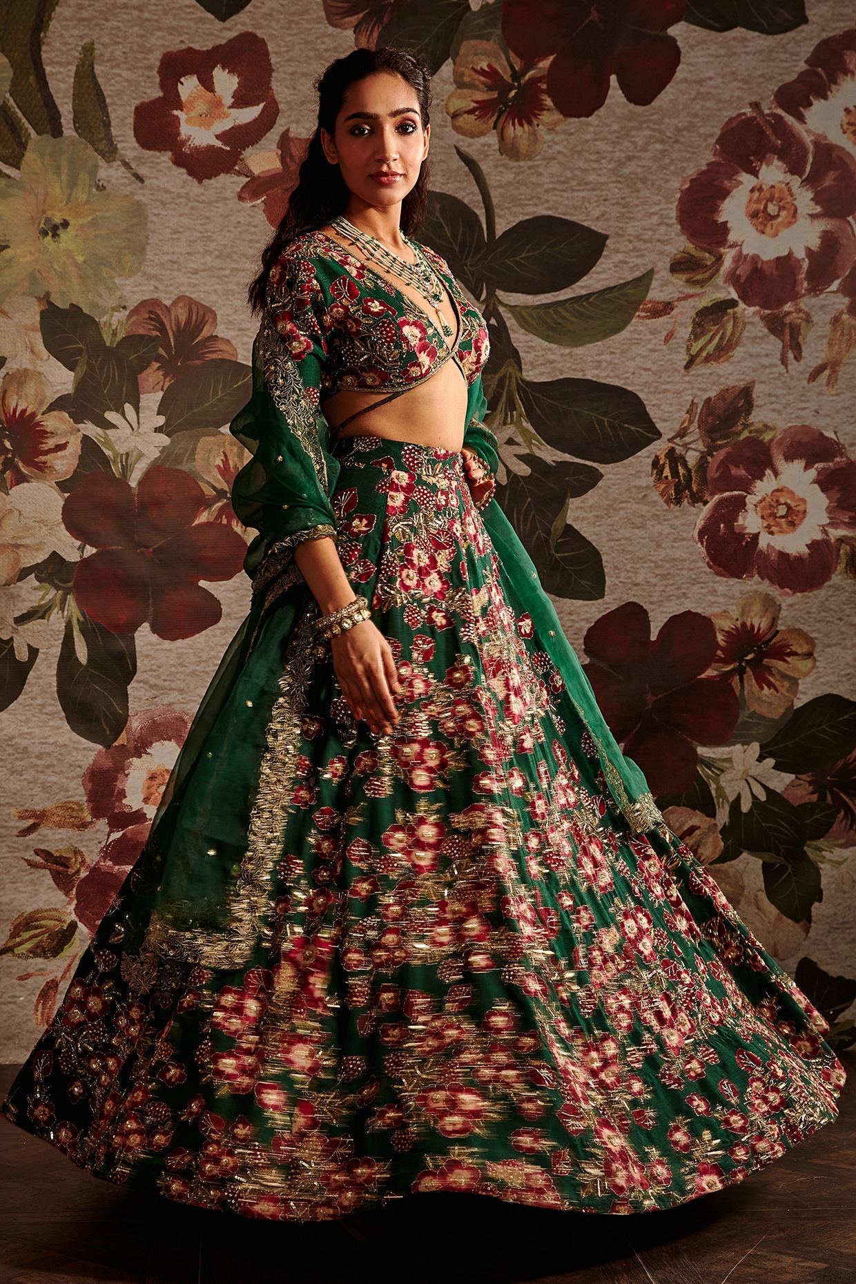 Green Lehenga Choli Ready to Wear for Women, Sabyasachi Bollywood Designs  Art Silk Embroidery Work Hevay Bridal Lahenga Choli for Women - Etsy