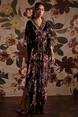 Black Embroidered Gathered Kaftan by Prints By Radhika