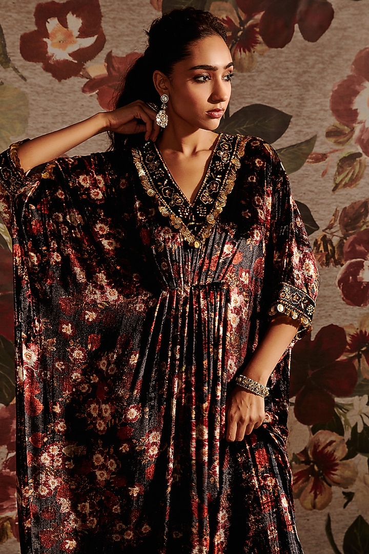 Black Embroidered Gathered Kaftan by Prints By Radhika at Pernia's Pop Up Shop