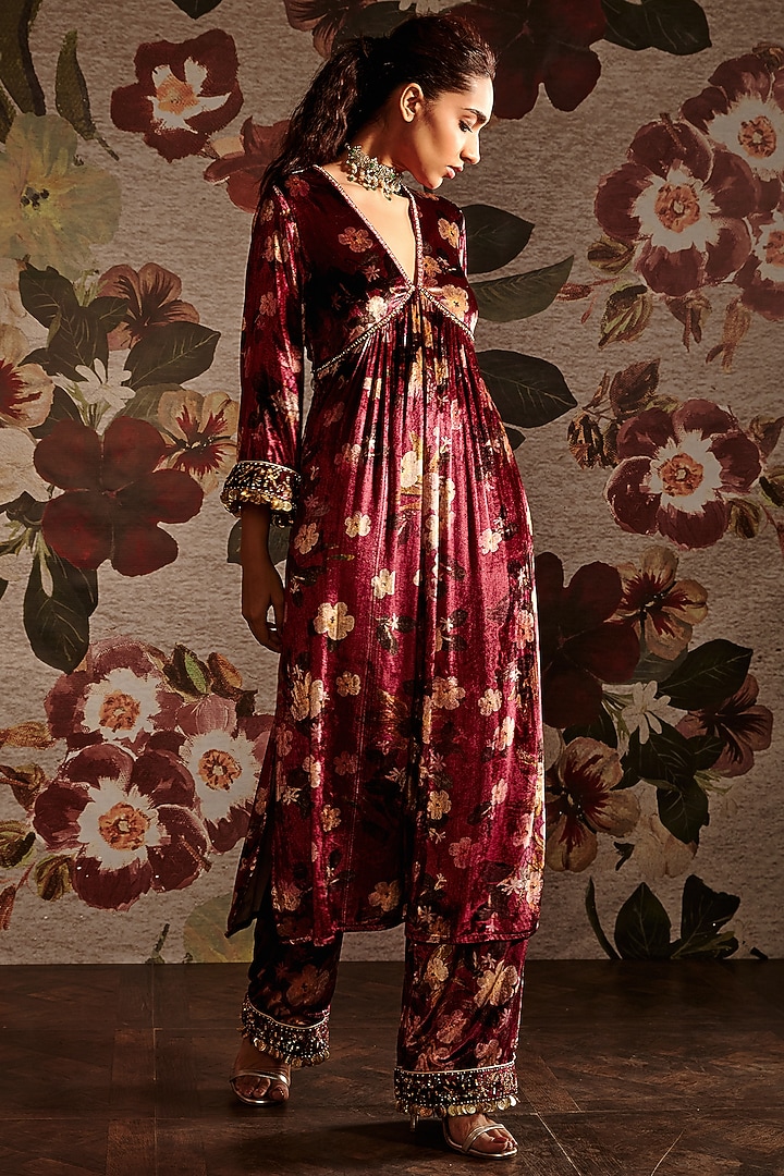 Maroon Embroidered Kaftan Set by Prints By Radhika at Pernia's Pop Up Shop