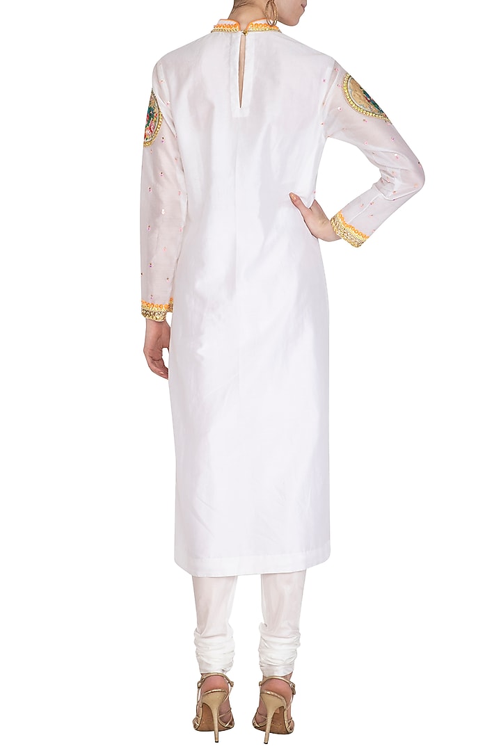White Floral Embroidered Chanderi Tunic by Param Sahib at Pernia's Pop Up Shop