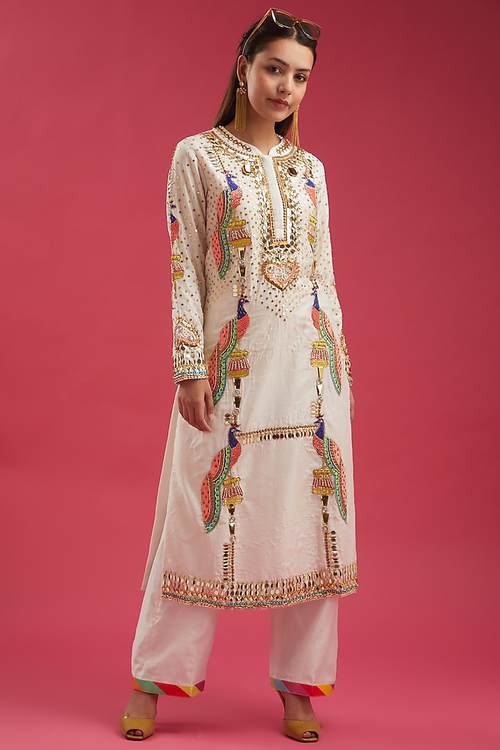 White Sequins Embroidered Kurta Set by Param Sahib at Pernia's Pop Up Shop