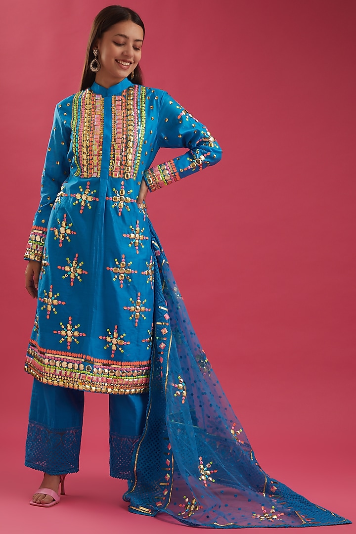 Blue Hand Embroidered Kurta Set by Param Sahib at Pernia's Pop Up Shop