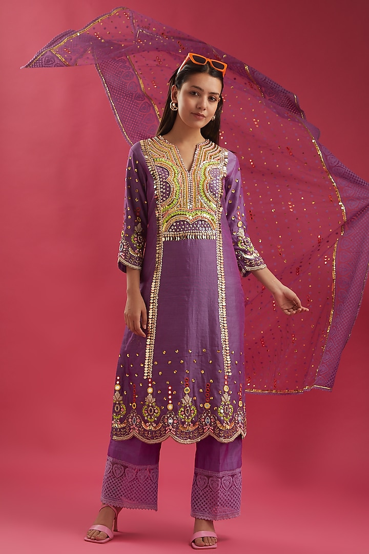 Purple Hand Embroidered Kurta Set by Param Sahib at Pernia's Pop Up Shop