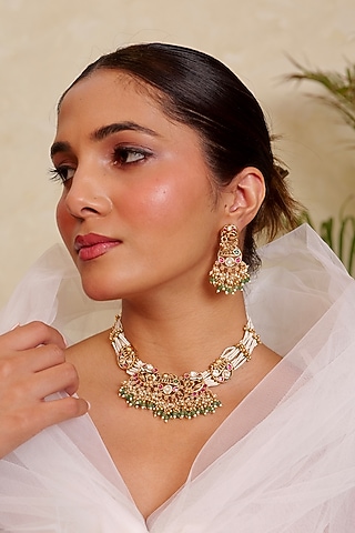 Antique Gold Finish Kundan Polki & Pearl Temple Choker Necklace Set by Prestones