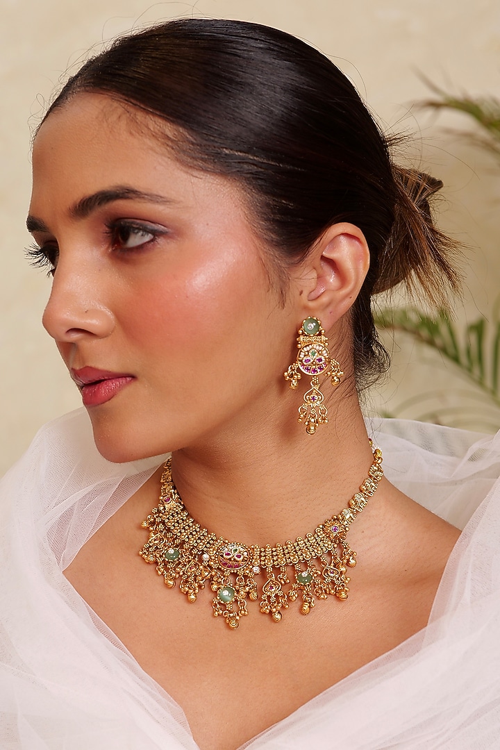 Antique Gold Finish Kundan Polki Textured Temple Choker Necklace Set by Prestones at Pernia's Pop Up Shop