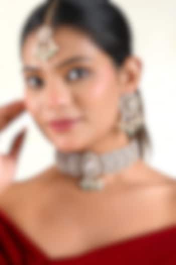 Gold Finish Kundan Polki & Emerald Stone Choker Necklace Set by Prestones at Pernia's Pop Up Shop