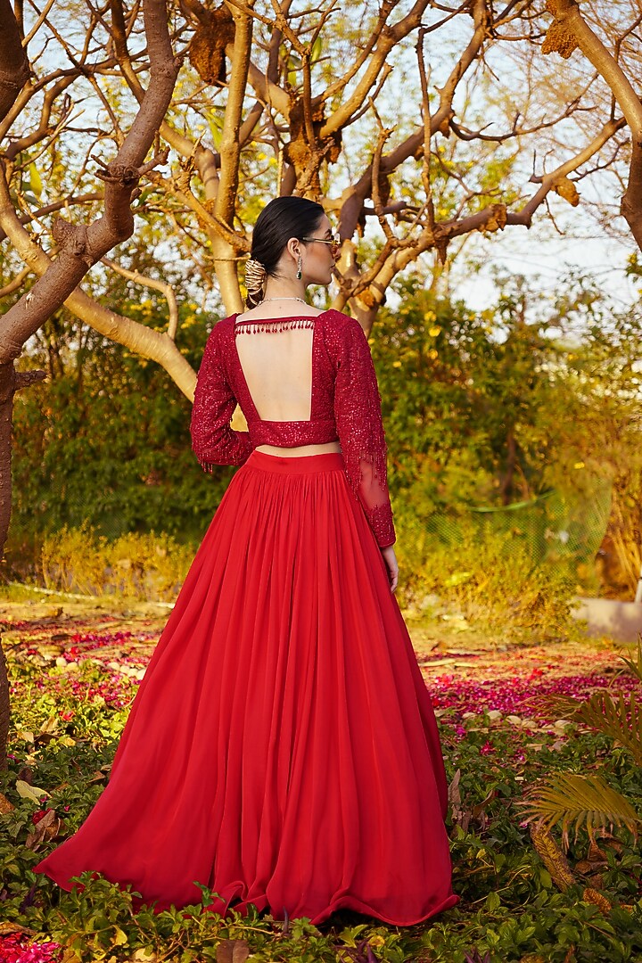 Red Shimmer Georgette Wedding Saree Set by PRATISHTHA - THE LABEL at Pernia's Pop Up Shop